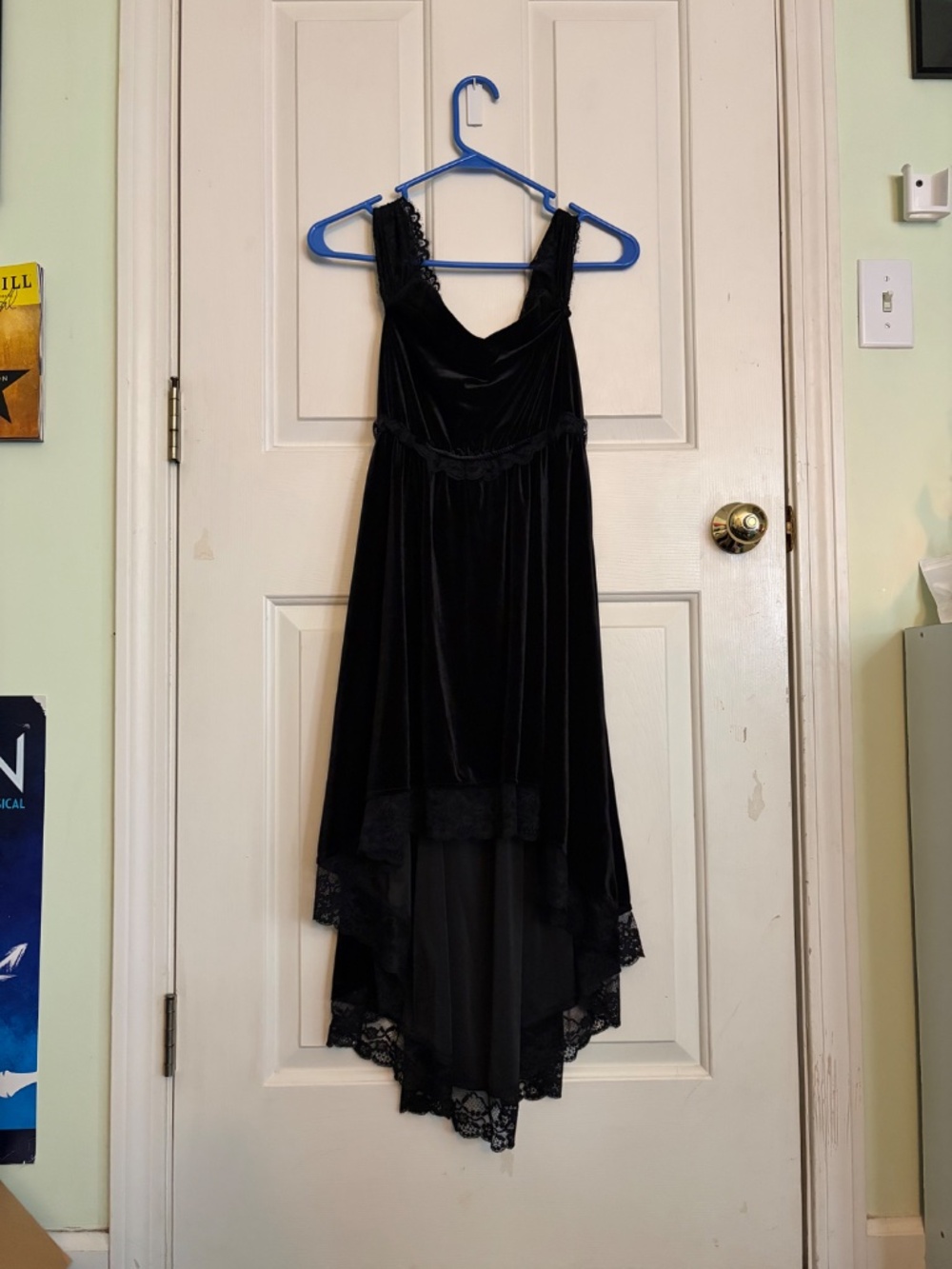Dress - Picture 2 of 5